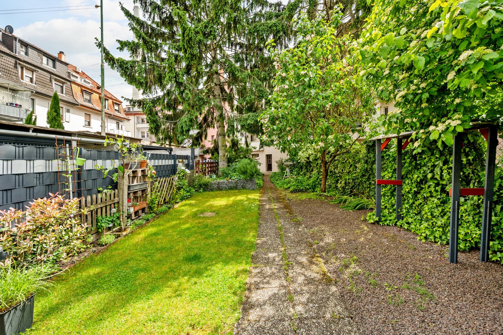 Gepflegtes Mehrfamilienhaus mit Ausbaupotential in Mannheim – Mannheim – Vorschaubild 15