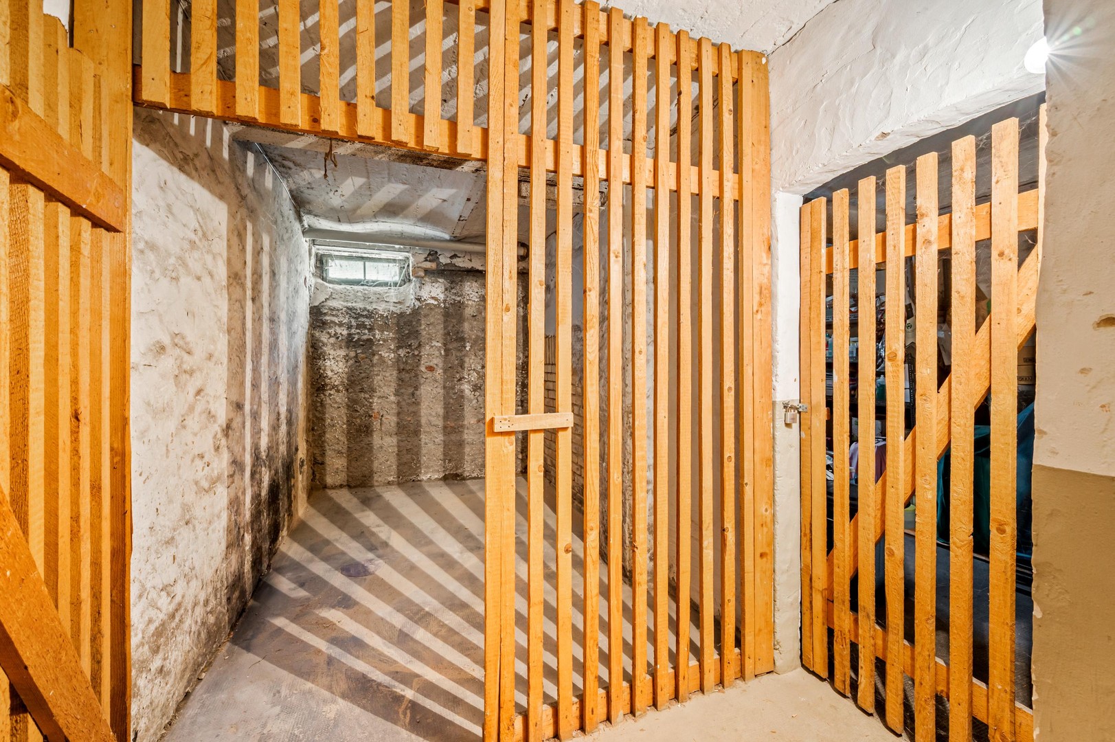 Gepflegtes Mehrfamilienhaus mit Ausbaupotential in Mannheim – Mannheim – Vorschaubild 19