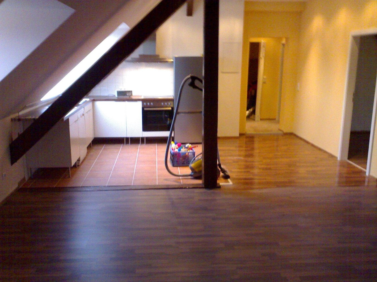 Helle 3-Zimmer-Wohnung mit Dachterrasse