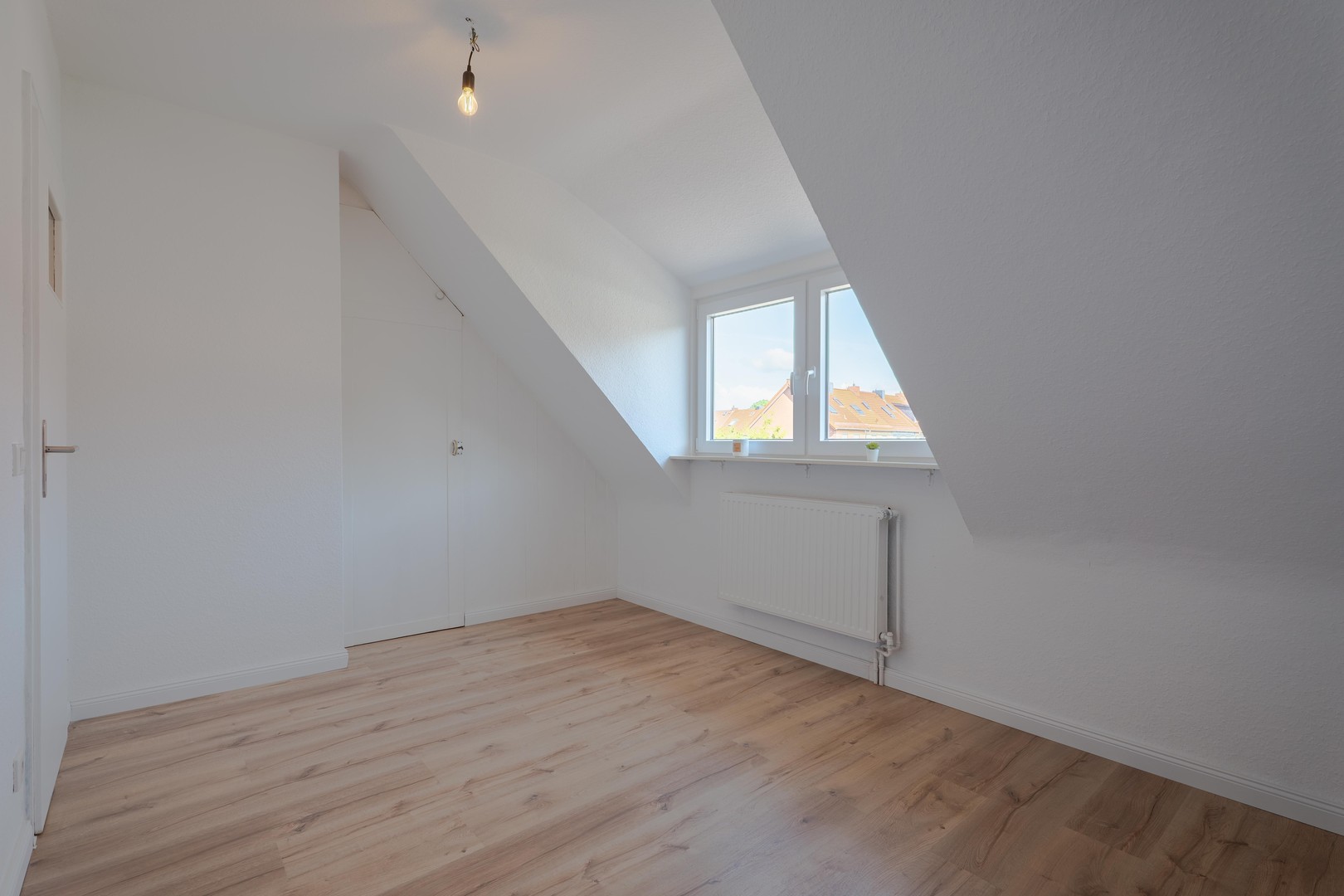 Freundliches Reihenhaus – renoviert, mit neuer Heizung – Bremen – Vorschaubild 10