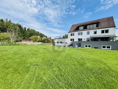 ALLEINLAGE, HOCHWERTIG UND VIEL PLATZ – Schwarza – Vorschaubild 3
