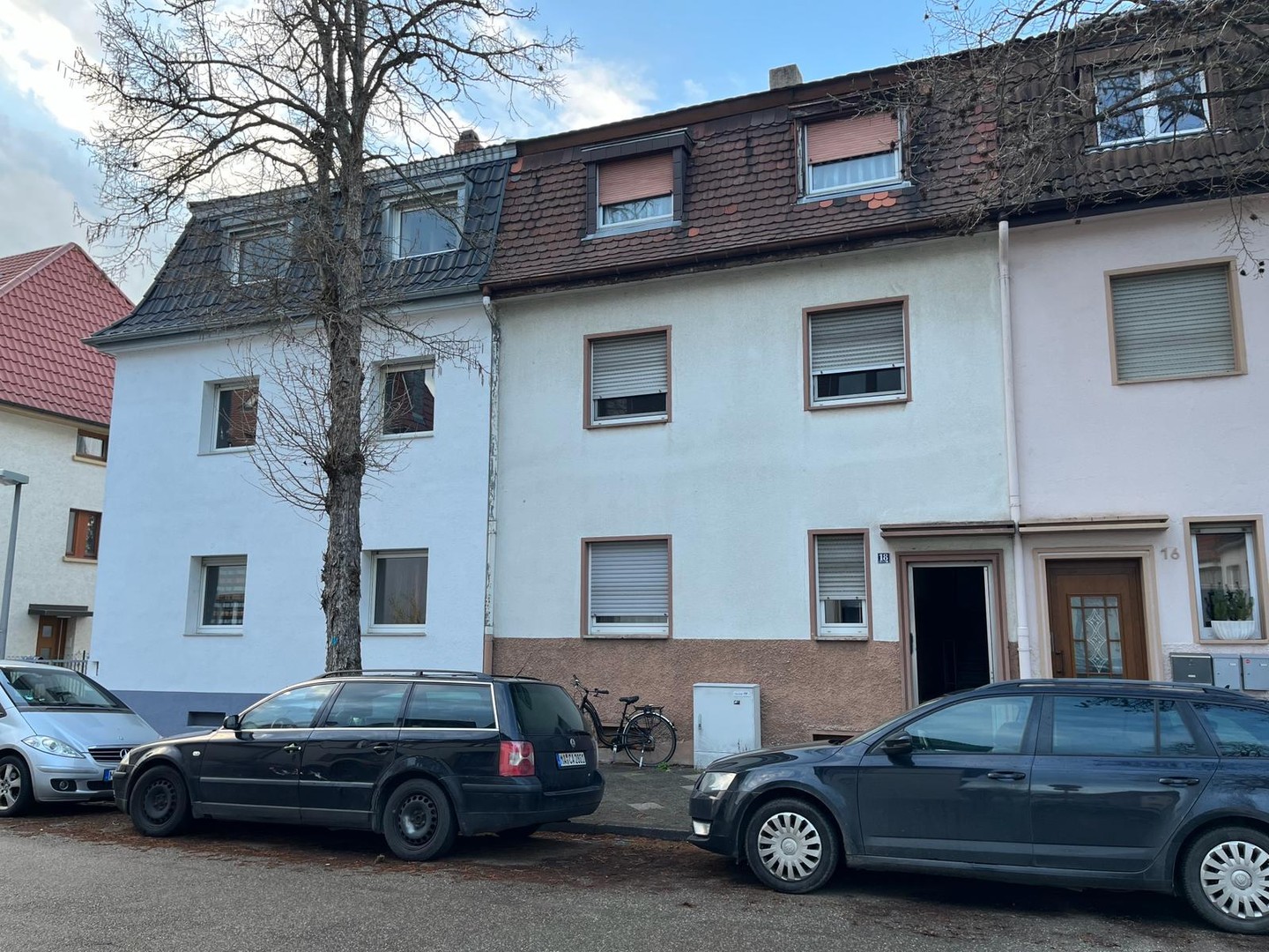 Gemütliche 2 Zimmer Wohnung mit Einbauküche im 1. OG Mannheim-Feudenheim zu vermieten