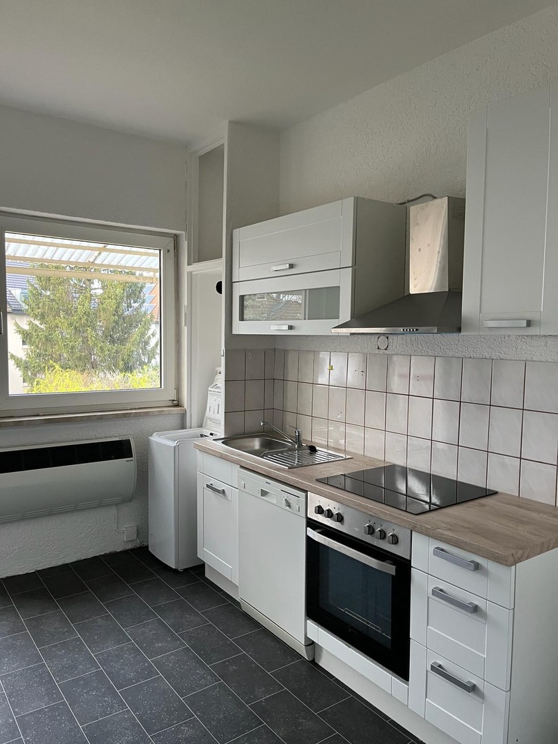Gemütliche 2 Zimmer Wohnung mit Einbauküche im 1. OG Mannheim-Feudenheim zu vermieten – Mannheim / Feudenheim – Vorschaubild 2