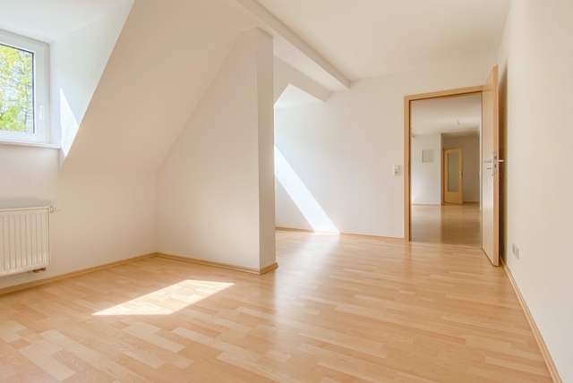 Platz für Groß und Klein – wohnen mit Dachgeschoss-Charme! – Chemnitz – Vorschaubild 7