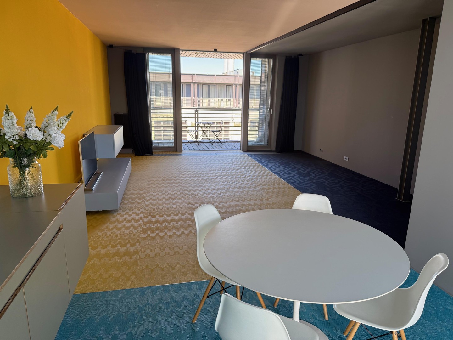 Modernes Penthouse-Loft in Berlin-Mitte direkt an der Spree – Berlin – Vorschaubild 3