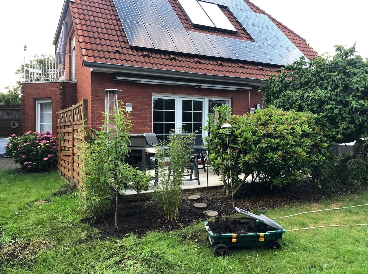 Exklusive 3-Zimmer Wohnung, WG geeignet, Kamin & Whirlpool, Garten, möbliert, in Hamburg-Neuland – Hamburg-Neuland – Vorschaubild 2