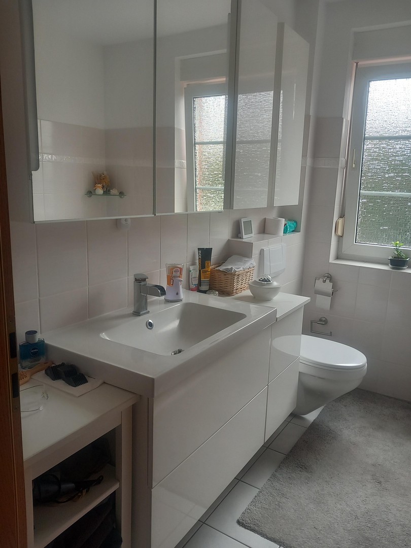 Exklusive 3-Zimmer Wohnung, WG geeignet, Kamin & Whirlpool, Garten, möbliert, in Hamburg-Neuland – Hamburg-Neuland – Vorschaubild 16