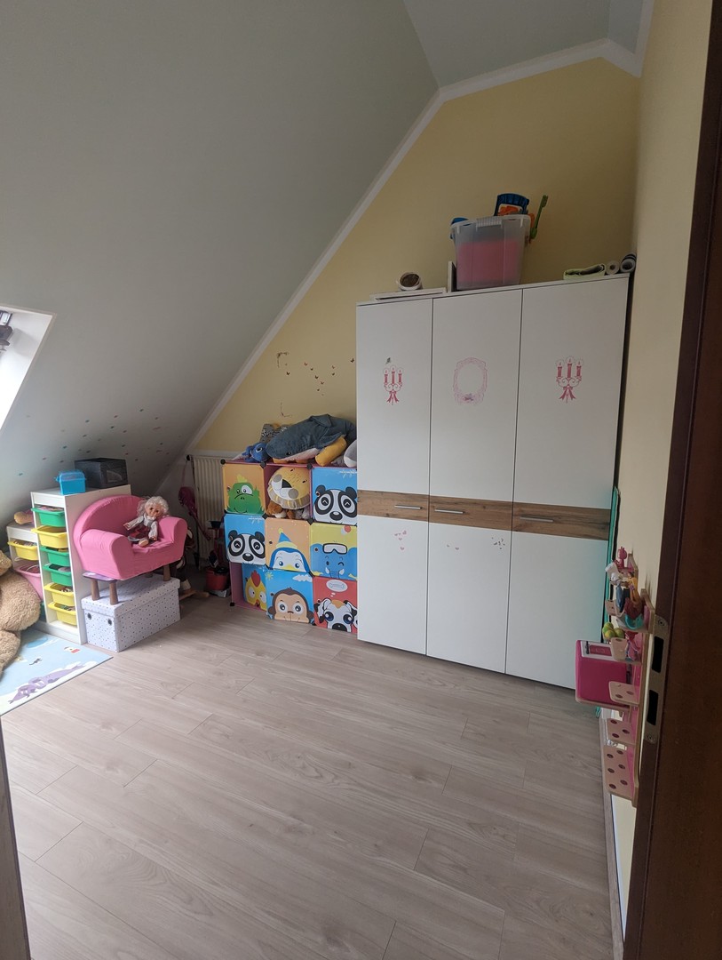 gepflegte 4-Zimmer-Maisonette-Wohnung mit Balkon, Küche und Tiefgarage – Pforzheim – Vorschaubild 22