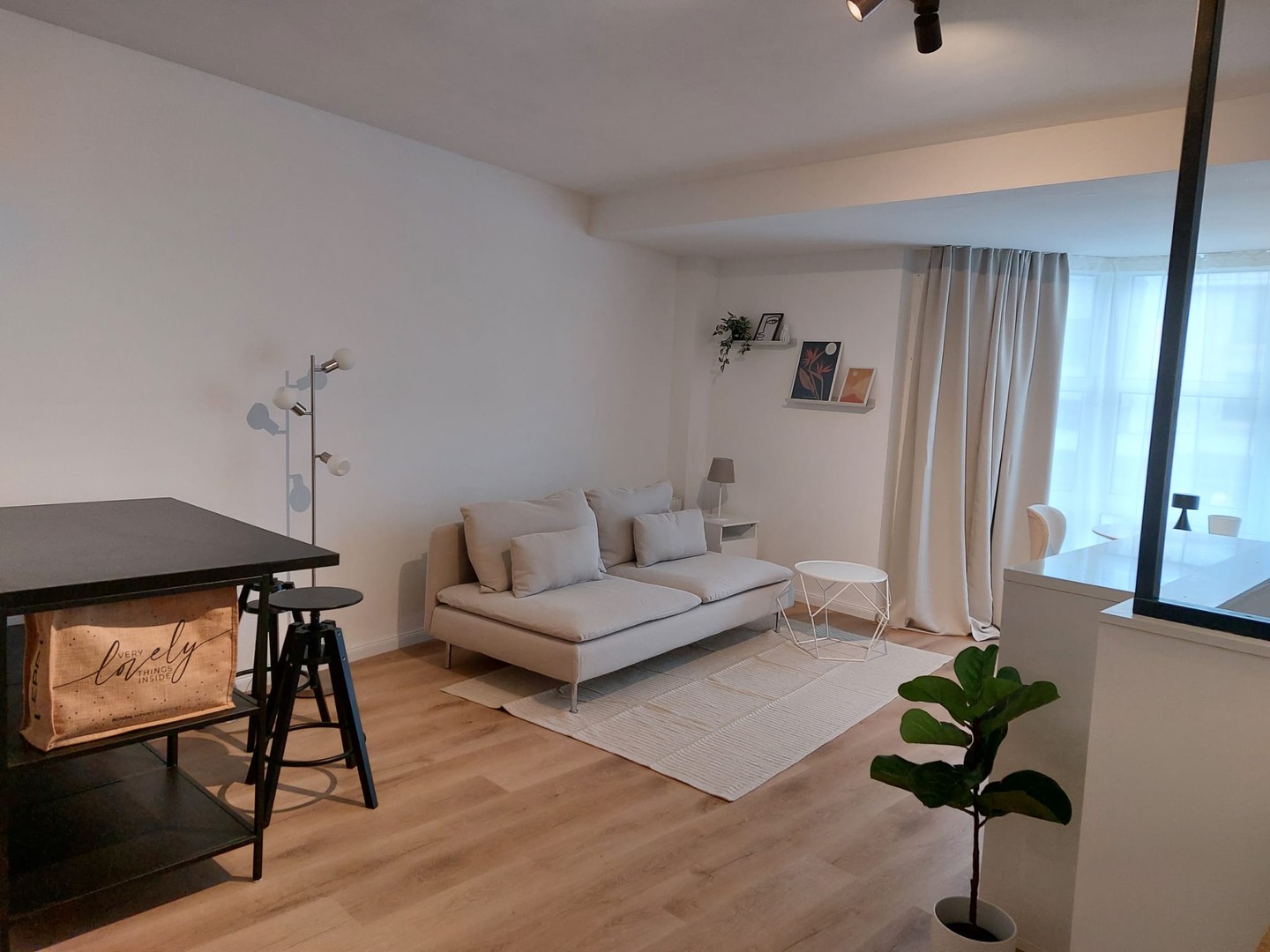 Perfekt für Pendler, befristet auf 2 Jahre: Sanierte, möblierte Wohnung im Herzen von Sülz – Köln – Vorschaubild 7