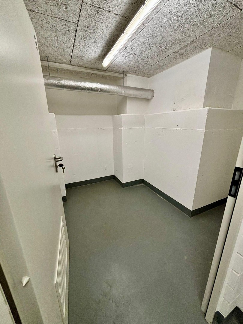 Provisionsfrei: Außergewöhnliche Dachgeschosswohnung mit Blick über Berlin und toller Dach-Terrasse – Berlin – Vorschaubild 41