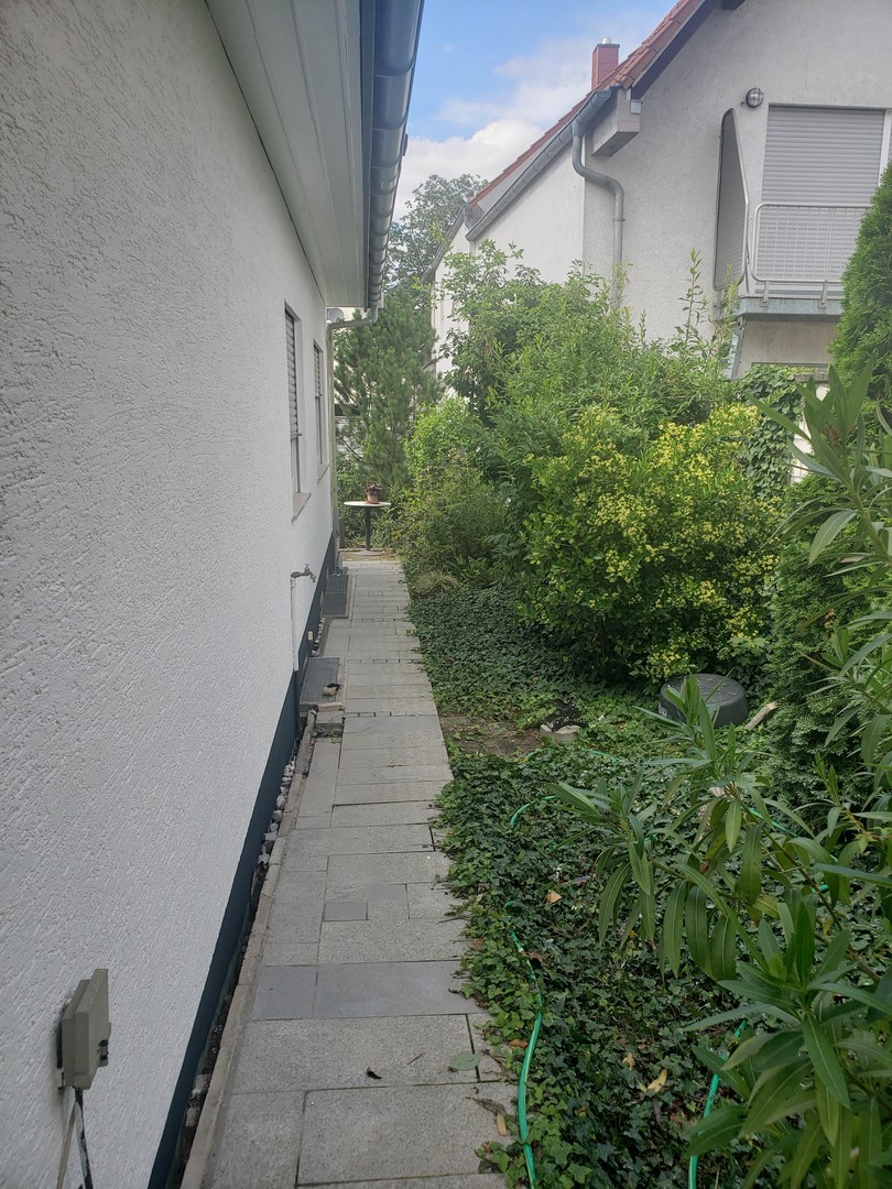 Gemütlicher Bungalow, sehr zentral, großer Garten und Nebengebäude – Lampertheim – Vorschaubild 22