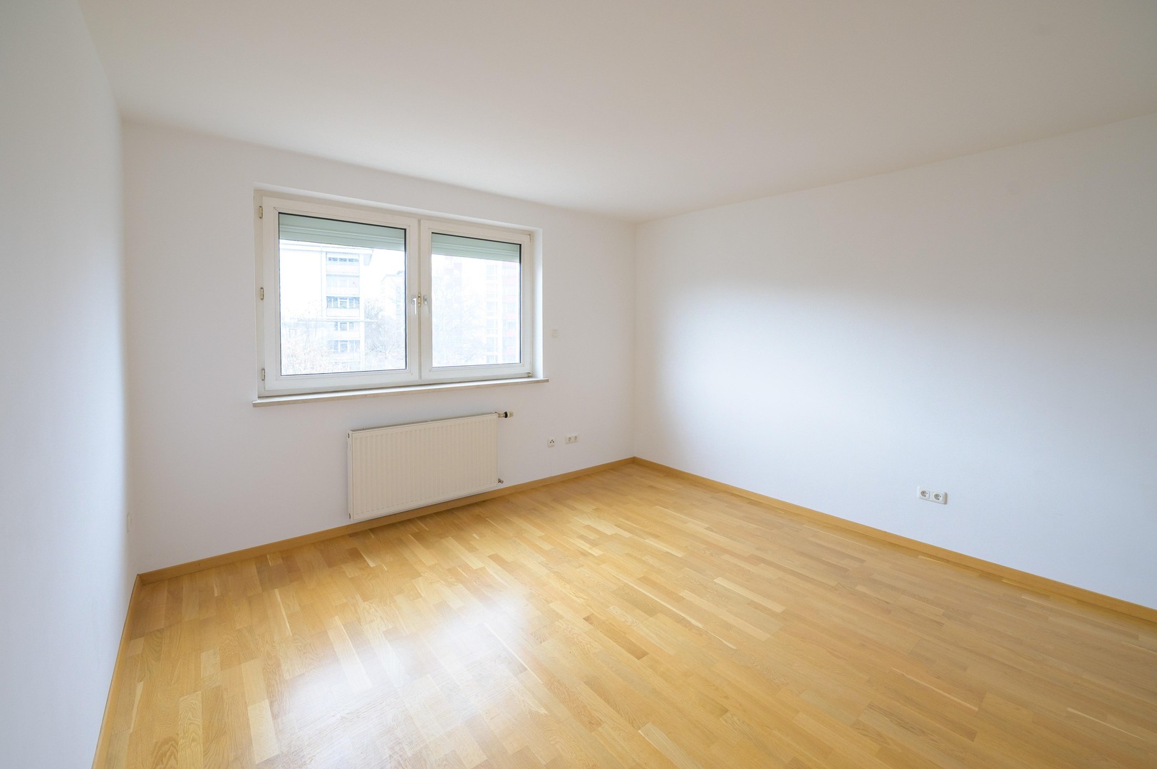 München-Bogenhausen, 3 Zimmer-Wohnung; nicht vermietet. – München Bogenhausen – Vorschaubild 2