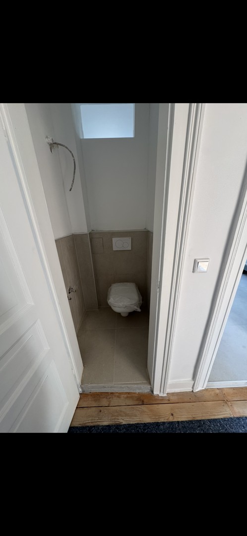 Hochwertig sanierte 4-Zimmer-Altbauwohnung mit EBK und Balkon in Bestlage des Johannesviertels – Darmstadt – Vorschaubild 8
