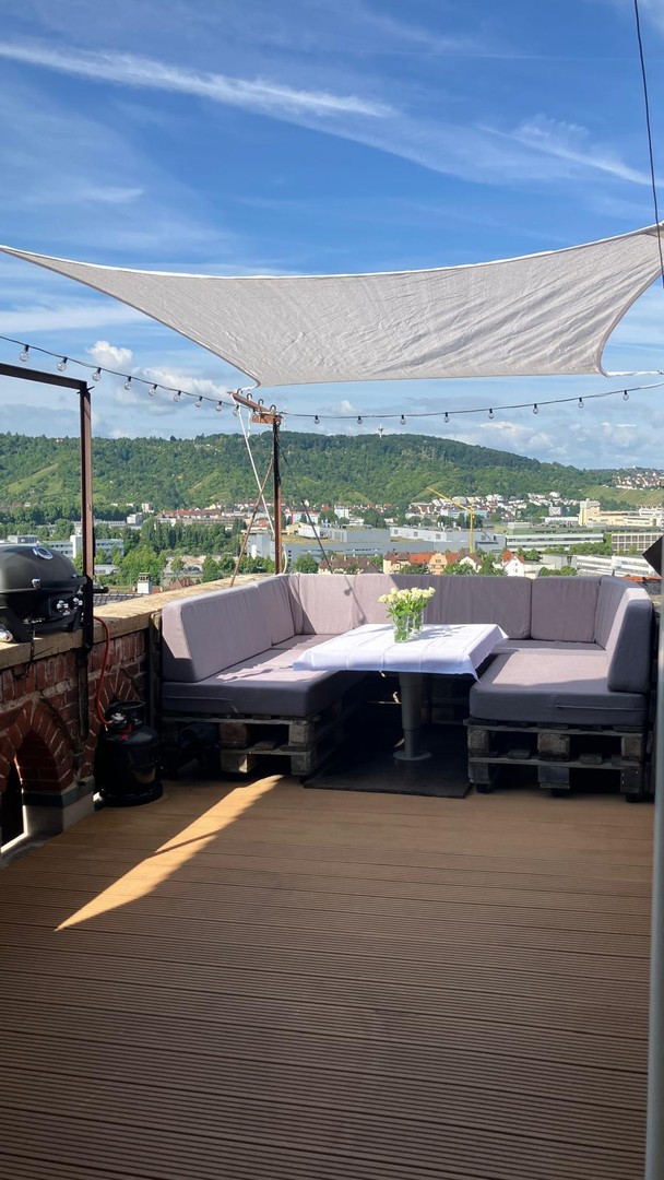 Einzigartiges Wohnjuwel am Weinberg: Maisonette-Wohnung mit Panoramablick in Stuttgart-Untertürkheim – Stuttgart – Vorschaubild 6