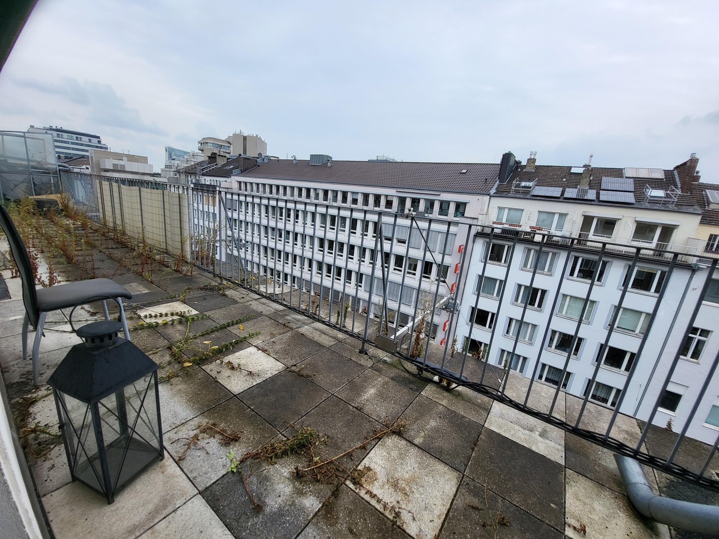 Asia Viertel 1-ZiKüDiBad Wohnung 6.-OG mit Aufzug 2 Balkone (Nord und Süd) mit EBK – Düsseldorf – Vorschaubild 4