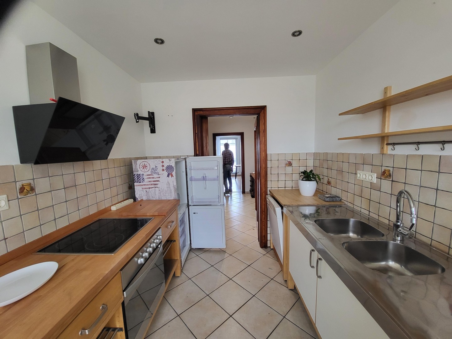 Asia Viertel 1-ZiKüDiBad Wohnung 6.-OG mit Aufzug 2 Balkone (Nord und Süd) mit EBK – Düsseldorf – Vorschaubild 11