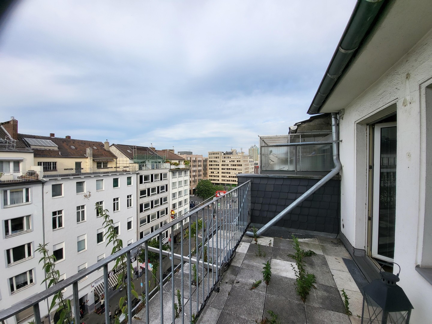 Asia Viertel 1-ZiKüDiBad Wohnung 6.-OG mit Aufzug 2 Balkone (Nord und Süd) mit EBK – Düsseldorf – Vorschaubild 17