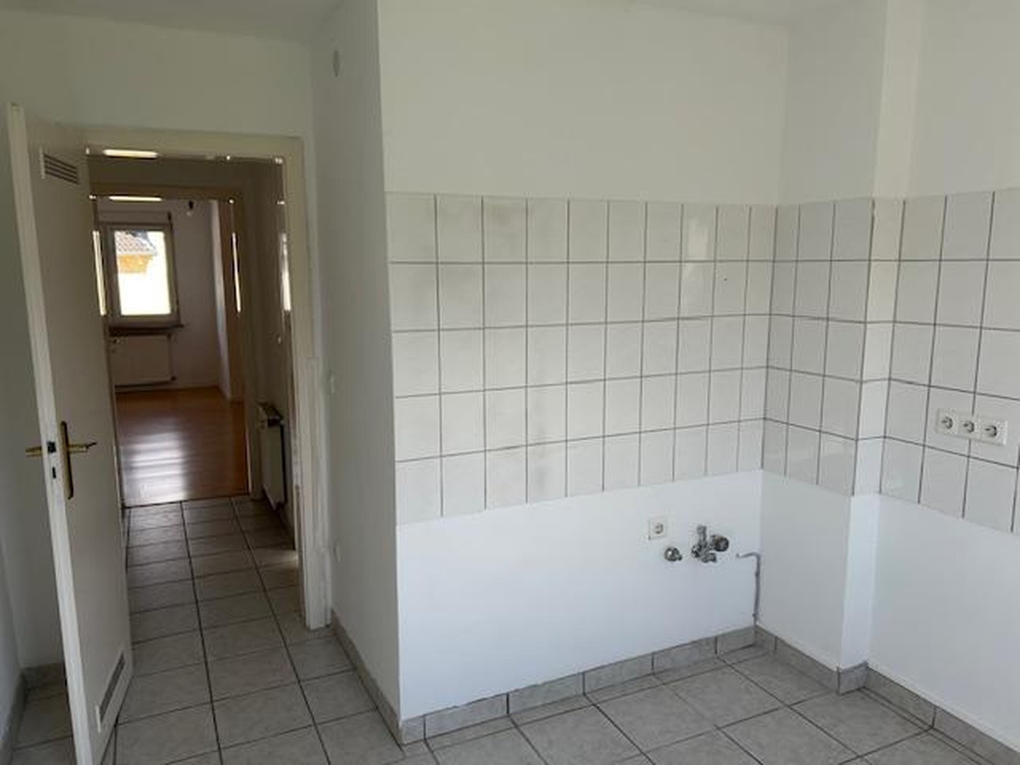 Provisionsfreie 2-Raum-Wohnung mit Aussicht in Bergisch-Neukirchen – Leverkusen Bergisch-Neukirchen – Vorschaubild 4