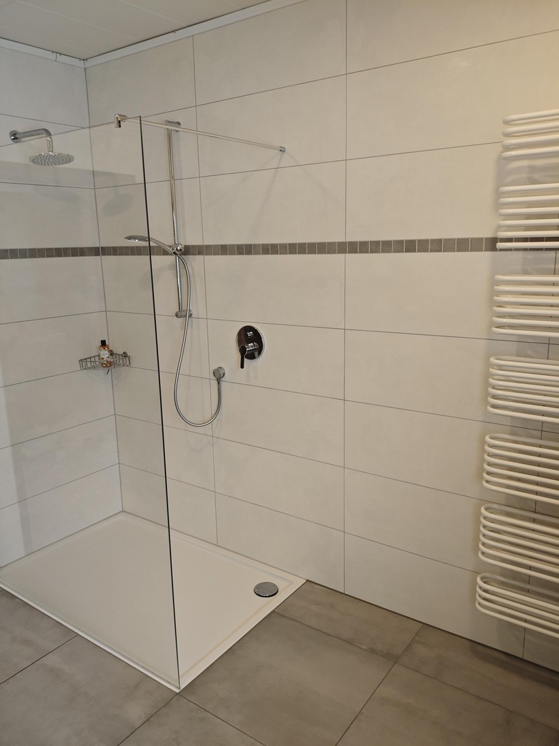 Charmantes Einfamilienhaus mit großem Garten, Wintergarten, Terrasse, Garage und modernisiertem Bad – Neuwied – Vorschaubild 5