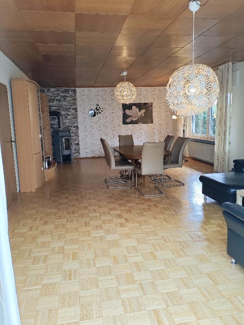 Charmantes Einfamilienhaus mit großem Garten, Wintergarten, Terrasse, Garage und modernisiertem Bad – Neuwied – Vorschaubild 10