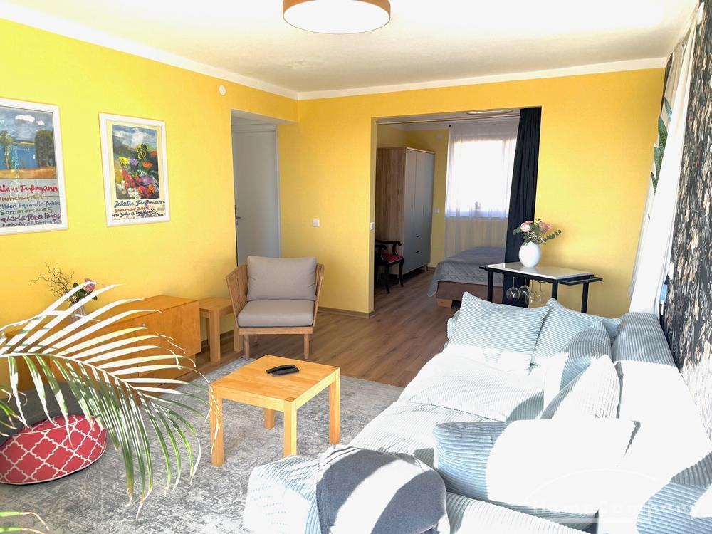 27806 HomeCompany Dresden Möbliert/Furnished 2,5-Zimmer-Wohnung mit Balkon und Terrasse in Dresden-Wachwitz max. 2 Personen – Dresden – Vorschaubild 3