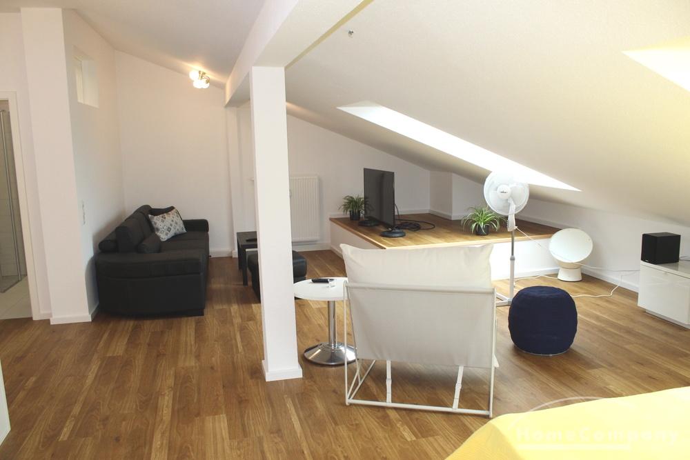 19252 HomeCompany Dresden Möbliert/Furnished Traumhafte Maisonette mit Blick zur Elbe! max. 2 Personen – Dresden – Vorschaubild 4