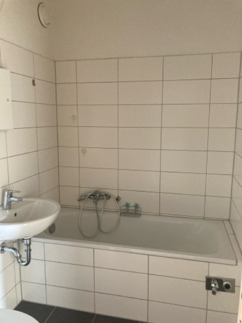Tolle Wohnung sucht neue Mieter! – Erfurt – Vorschaubild 5