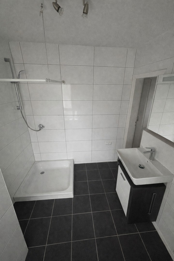 Wohnen am Park! Ruhige und helle 3 Zimmer-Wohnung im 3. OG. – Hamm – Vorschaubild 7