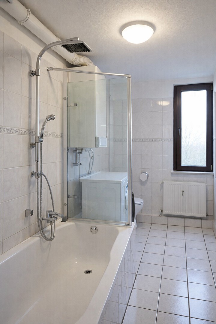 Jobcenter – جوب سنتر – Джобцентер – deine neue Wohnung ist fertig! – Bochum – Vorschaubild 3