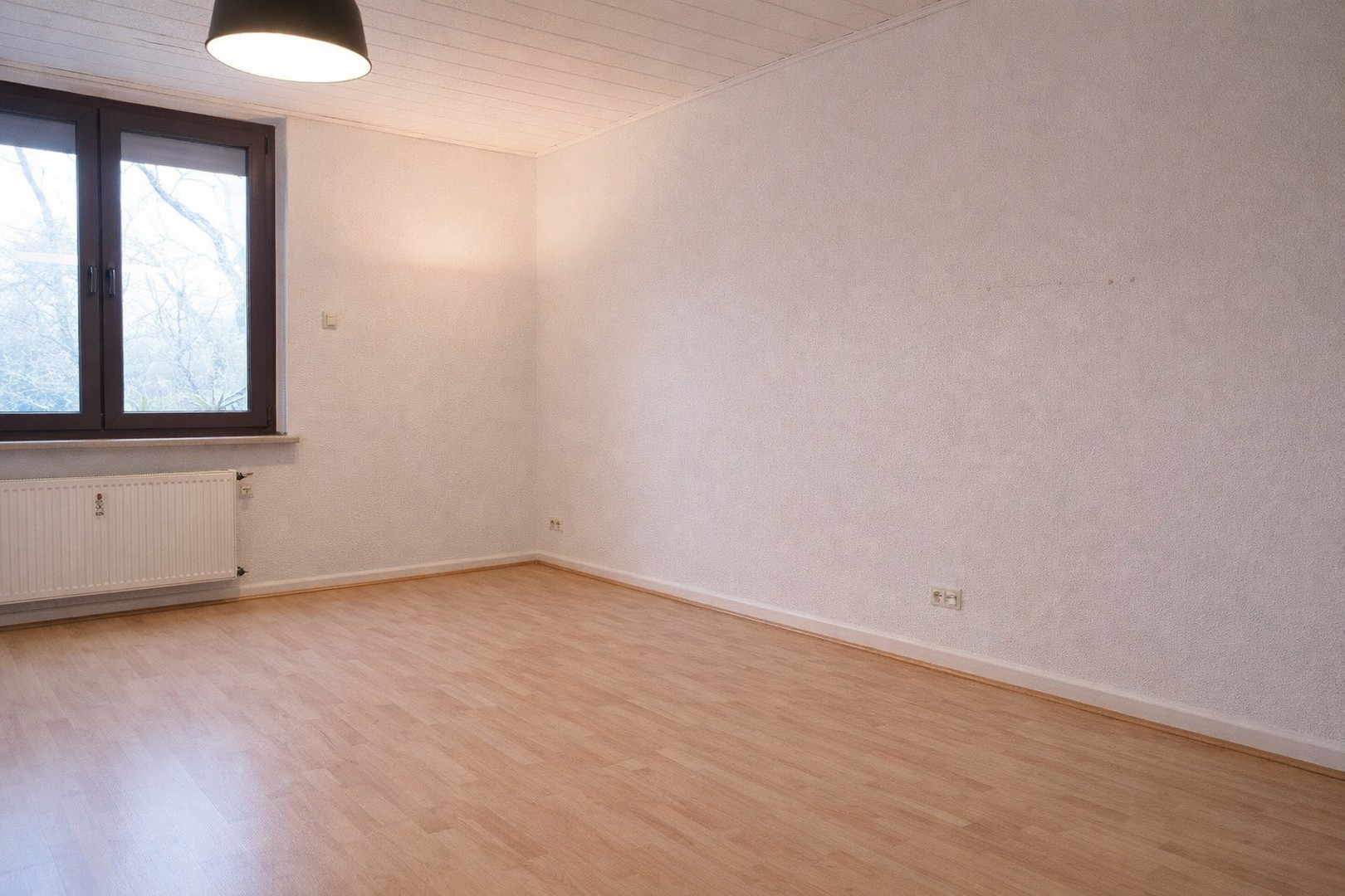 Jobcenter – جوب سنتر – Джобцентер – deine neue Wohnung ist fertig! – Bochum – Vorschaubild 5