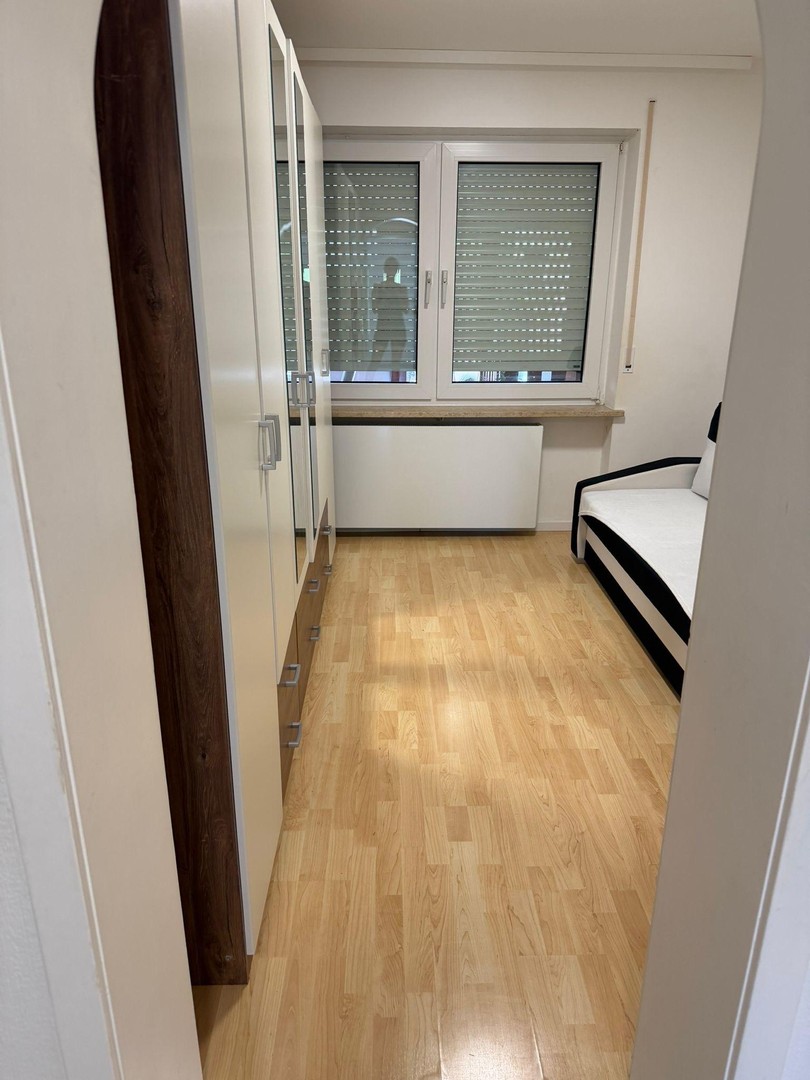 ** 1 von 8 WG-Zimmer ** in einem modernisiertes Reiheneckhaus in Kaufbeuren – Kaufbeuren – Vorschaubild 5