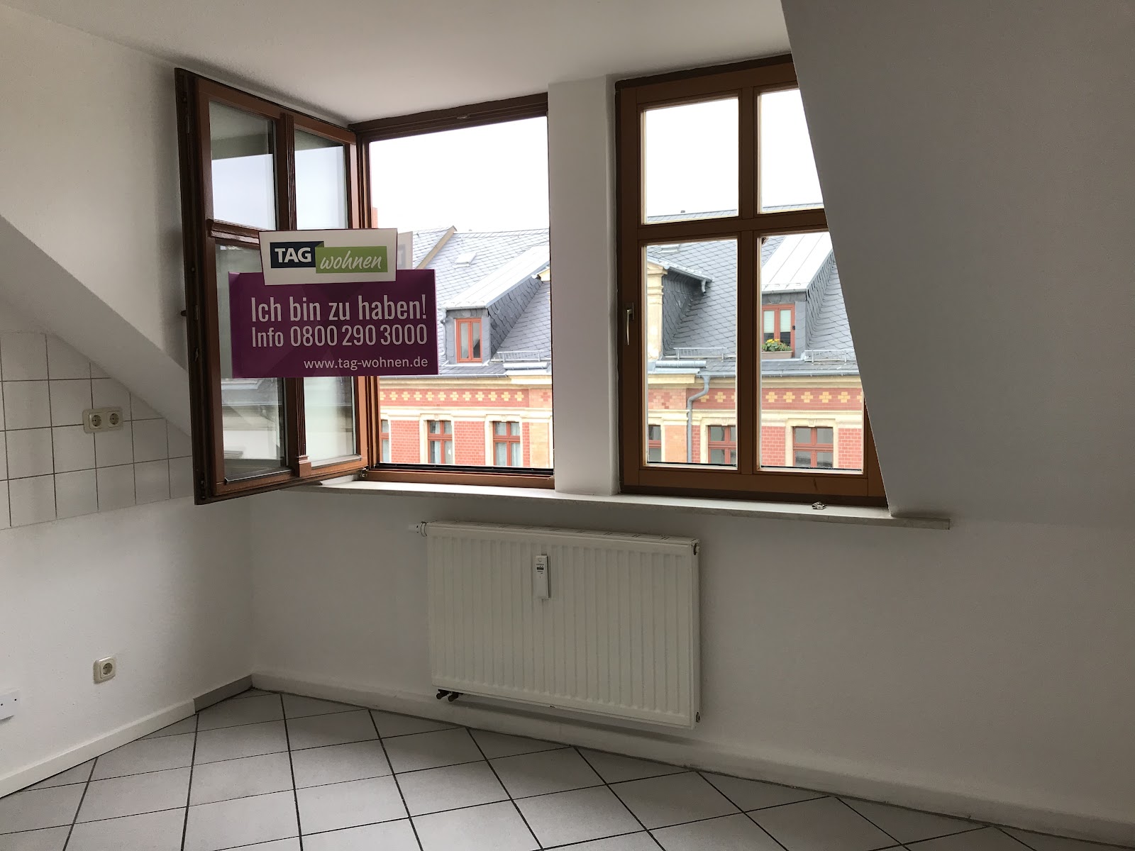 Gemütlich im Dachgeschoss mit Balkon und Dachschrägen wohnen
