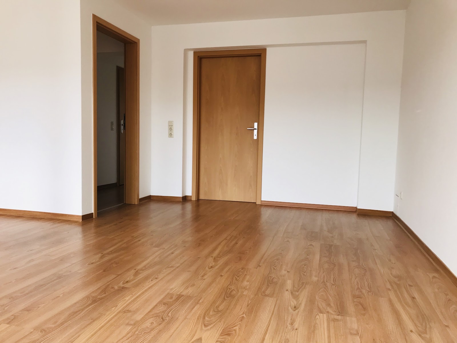 Gemütlich im Dachgeschoss mit Balkon und Dachschrägen wohnen – Chemnitz – Vorschaubild 9