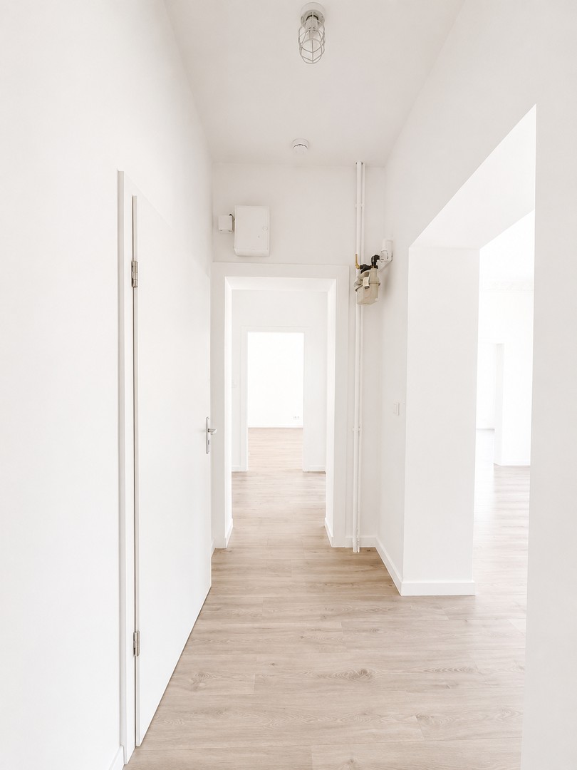4-Zimmer-Wohnung mit 94 m2 und 2 Balkonen – Wuppertal – Vorschaubild 4