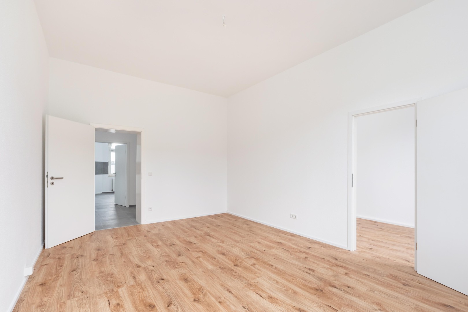 Charmante 3 Zimmer Wohnung mit Balkon – Düsseldorf – Vorschaubild 12