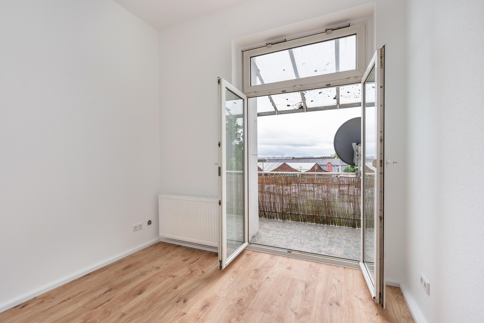 Charmante 3 Zimmer Wohnung mit Balkon – Düsseldorf – Vorschaubild 13