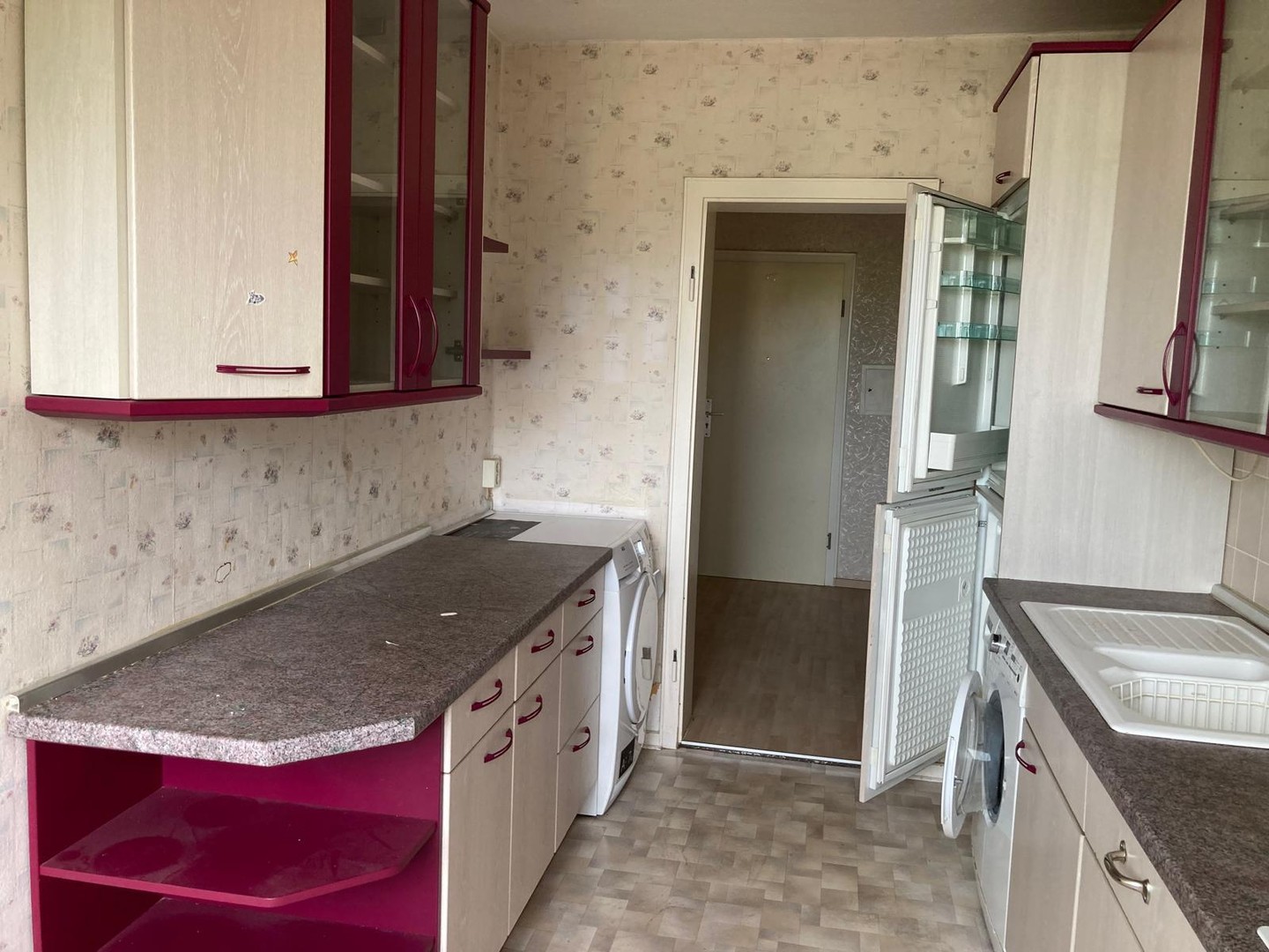 Helle 3-Zimmer-Wohnung mit Aufzug, Stellplatz und Loggia in Wolfsburg-Detmerode – provisionsfrei – Detmerode – Vorschaubild 3