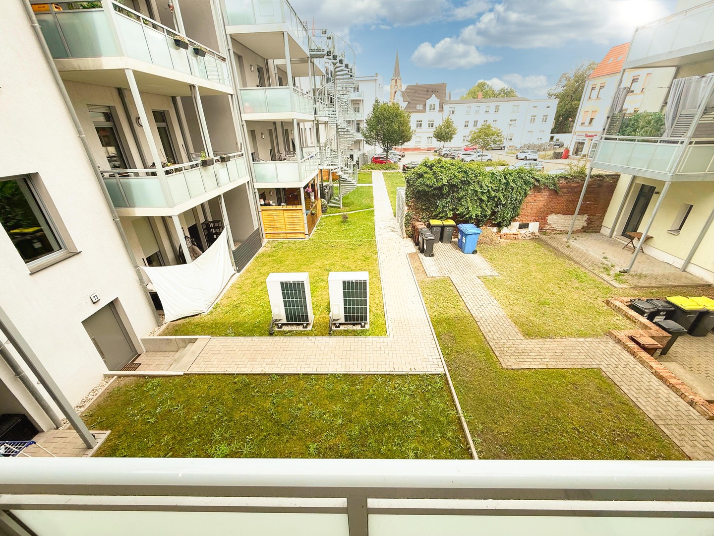 LUXUS in Elbnähe: Exklusive 2-Zi.-Whg. mit Balkon & Fußbodenheizung *Neubauniveau* – Magdeburg – Vorschaubild 4