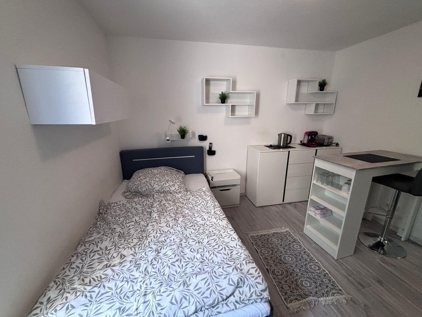 Vollmöbliertes Appartment – Aachen – Vorschaubild 8