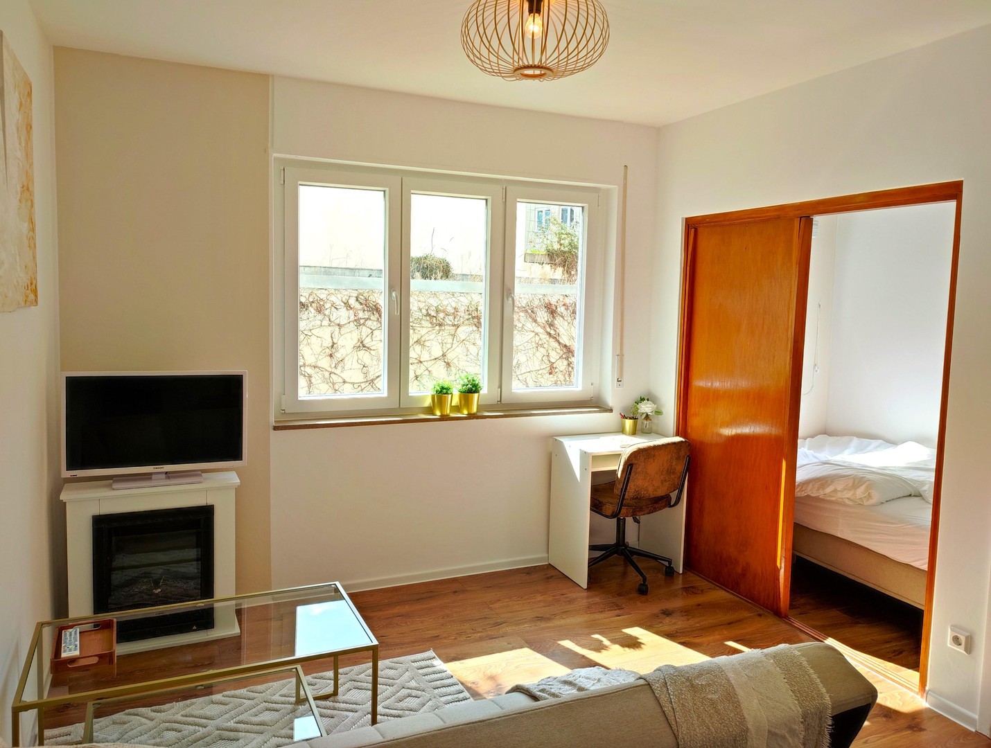 Vollmöblierte 2-Zimmer Wohnung - Stuttgart-Mitte - Altbau, saniert, modern, ruhig, Toplage