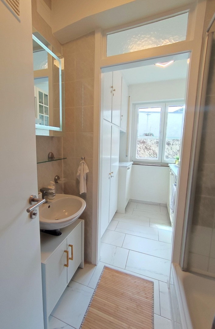 Vollmöblierte 2-Zimmer Wohnung - Stuttgart-Mitte - Altbau, saniert, modern, ruhig, Toplage – Stuttgart – Vorschaubild 7