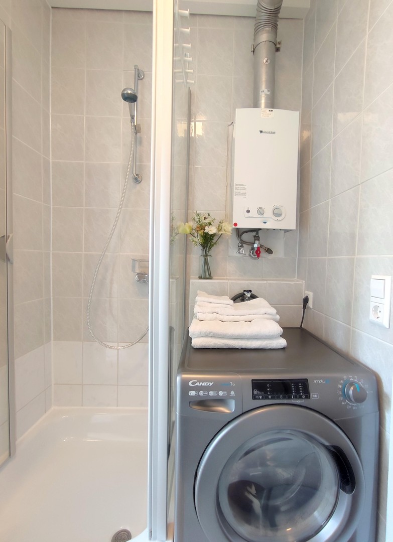 Vollmöblierte 2-Zimmer Wohnung - Stuttgart-Mitte - Altbau, saniert, modern, ruhig, Toplage – Stuttgart – Vorschaubild 21