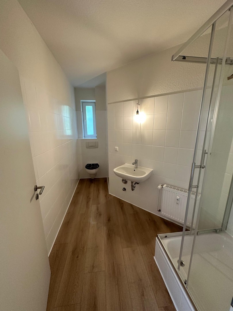 Frisch sanierte 2-Zimmer-Wohnung mit neuer Einbauküche & Tageslichtbad in Stadtfeld-Ost – Magdeburg – Vorschaubild 5