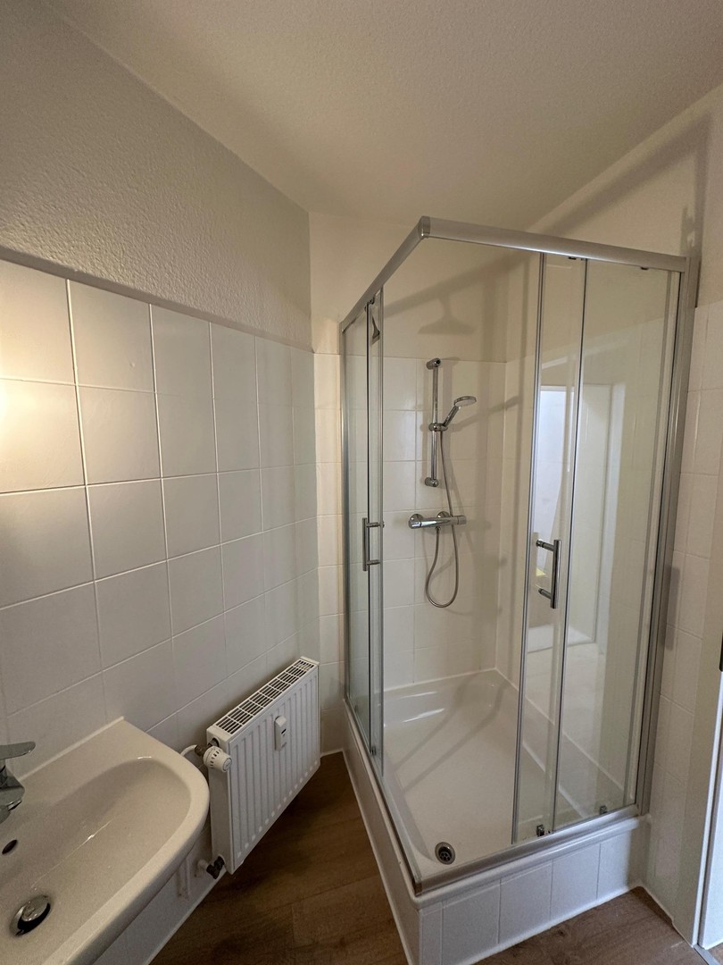 Frisch sanierte 2-Zimmer-Wohnung mit neuer Einbauküche & Tageslichtbad in Stadtfeld-Ost – Magdeburg – Vorschaubild 7