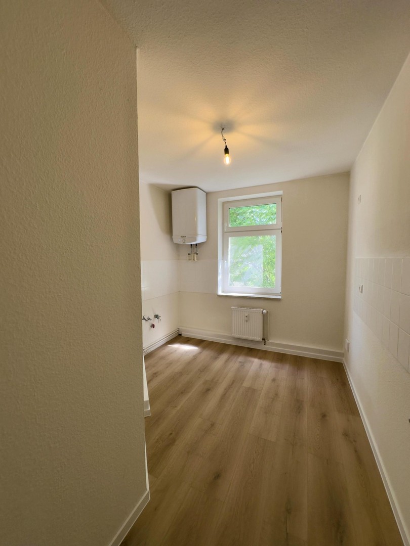 Frisch sanierte 2-Zimmer-Wohnung mit neuer Einbauküche & Tageslichtbad in Stadtfeld-Ost – Magdeburg – Vorschaubild 8