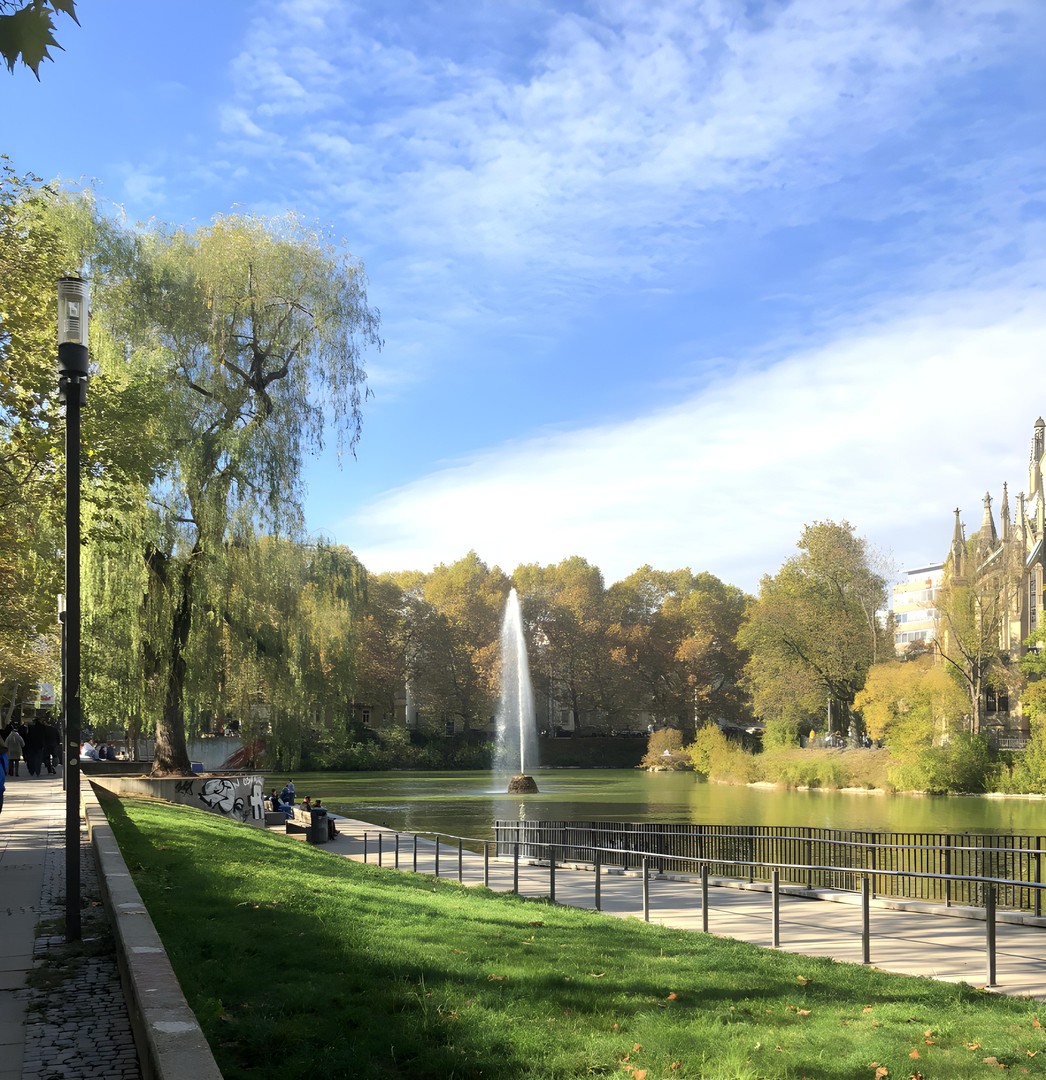 Wunderschöne 4 Zimmer Wohnung mit Balkon Mitten in Stuttgart ab 01.05.2025 – Stuttgart – Vorschaubild 2