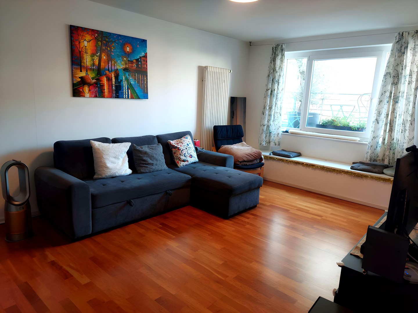 Wunderschöne 4 Zimmer Wohnung mit Balkon Mitten in Stuttgart ab 01.05.2025 – Stuttgart – Vorschaubild 4