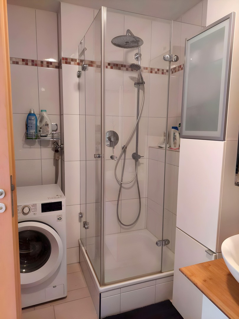 Wunderschöne 4 Zimmer Wohnung mit Balkon Mitten in Stuttgart ab 01.05.2025 – Stuttgart – Vorschaubild 12