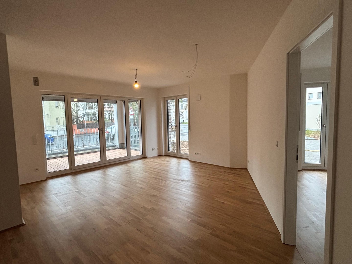 Erstbezug! Barrierefreie Neubauwohnung mit Loggia & (TG-Stellplatz) in Darmstadt-Mitte