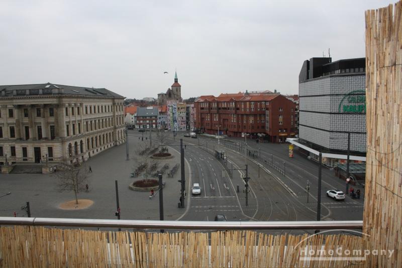 Single-Penthouse mit Schlossblick, möbliert, mit Küche und Bad, 5. OG, Dachterrasse ca. 10 qm. – Braunschweig – Vorschaubild 11